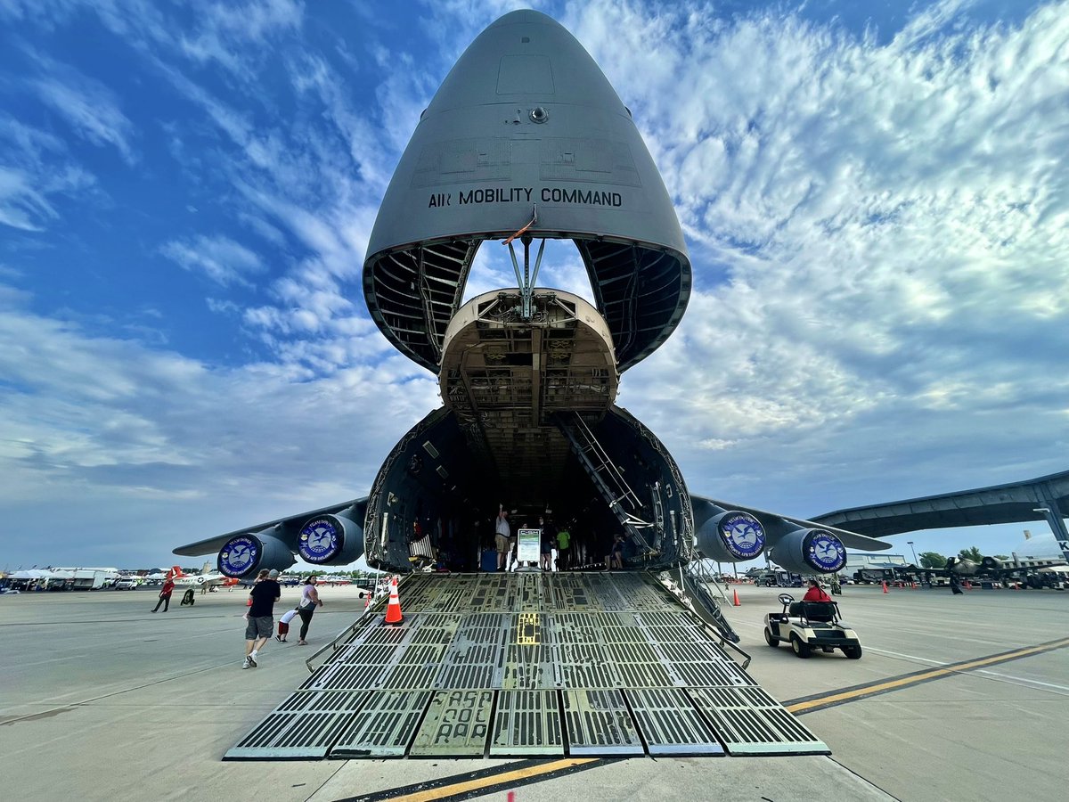We are OPENING UP for the last day of the 2022 Fort Wayne Air Show…

Come on in!!!

FREE general admission for all. And very limited premium seating still available at fwairshow.com/purchase-ticke…