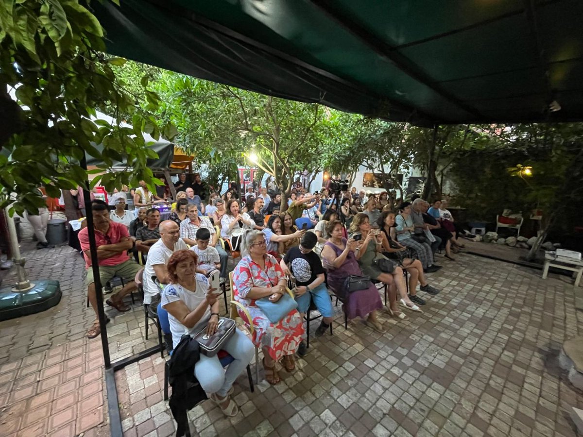 #NâzımHikmet'in 59. ölüm yıl dönümünde #Antalya'da yaşayan Nâzım dostlarıyla buluştuk. 

🎼 Grup Memleket'e şarkıları ve şiirleri için teşekkür ederiz. 

Umut insanda, umut bizde!