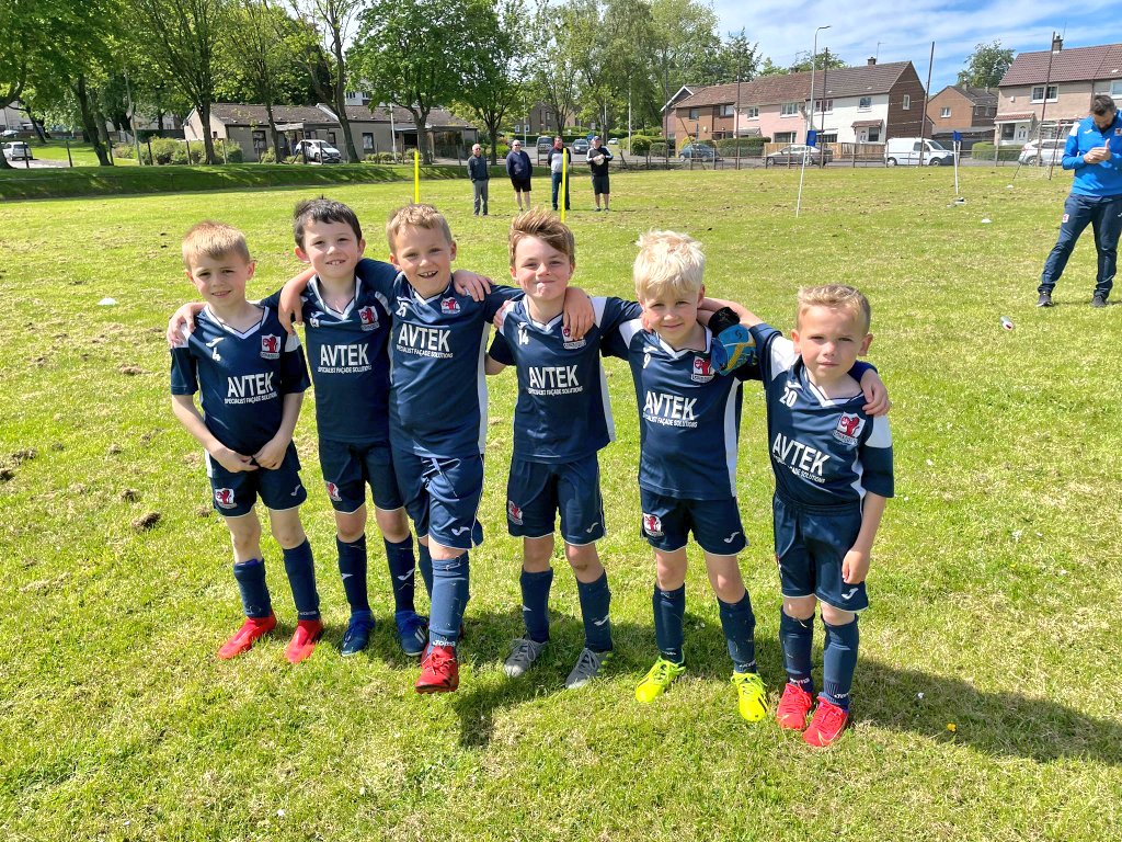 RoversCC2014s's tweet photo. We had three teams in action this morning:

⚽ Thunder v Rothes

⚽ Lightning v Glens Lions 

⚽ Storm v Glens Lions 

All three teams were magnificent with lots of goals, saves, tackles, and most importantly fun 👍

Fair play cards went to Theo, Sam, and Archie 👏 https://t.co/fSyj8BDUIJ