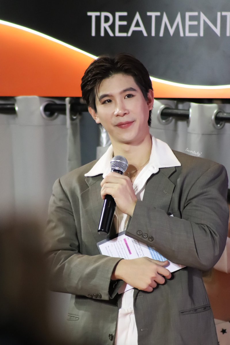 lavenderkiz's tweet photo. ที่บ้านมีแมวยัง บ้านเรามีแมวนะ @PDomundi  #เชื่อใจป๊าก #Slimconceptxซีนุนิว https://t.co/1puah733ny