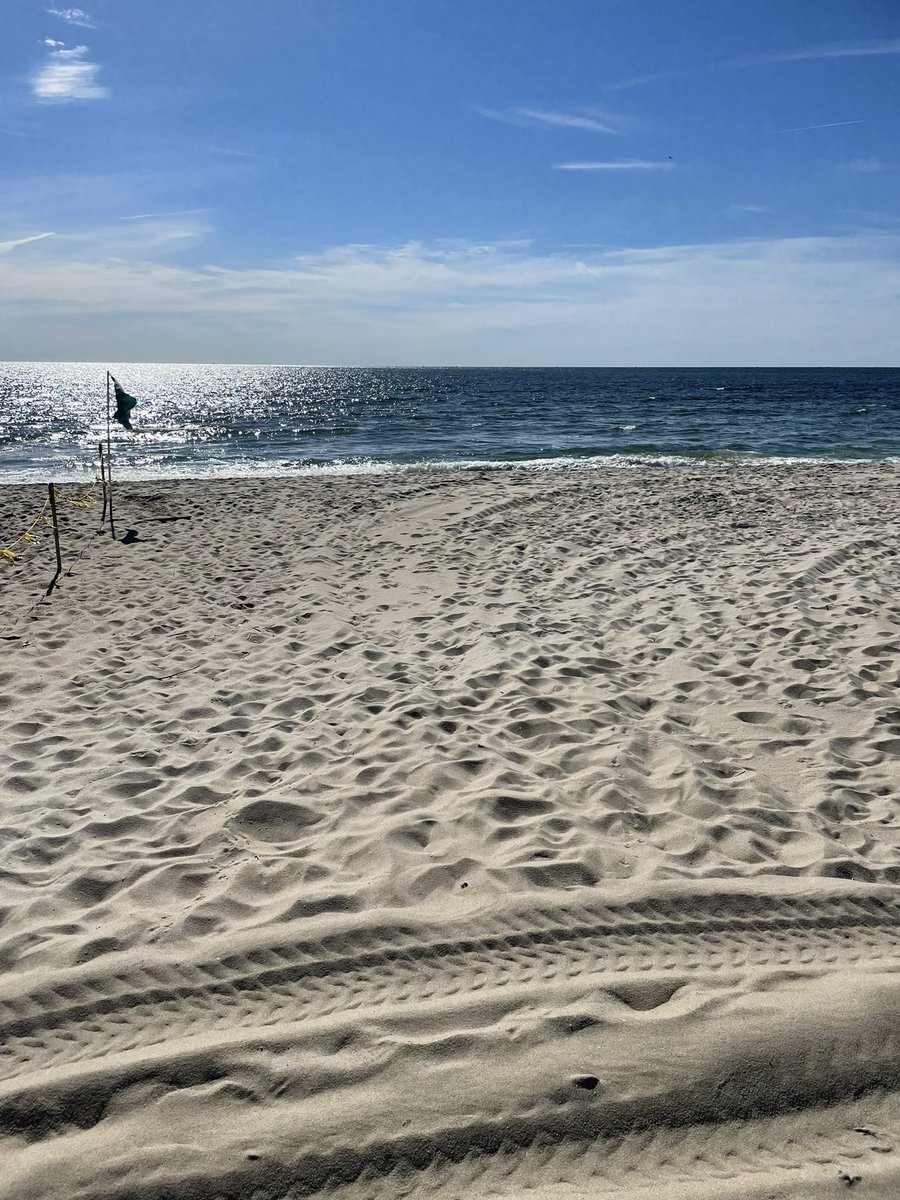 haarkristen11's tweet photo. Beautiful day at work #donovans #jerseyshore https://t.co/WOlsmJrJVw
