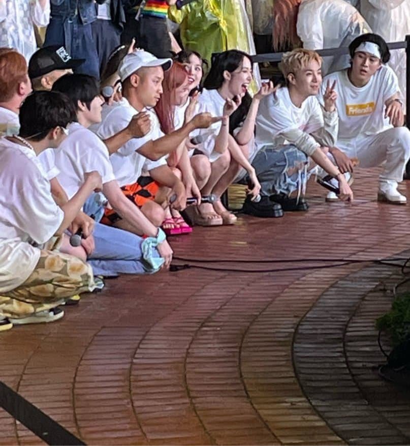 _dori_z's tweet photo. 요즘은 사진에서 음성지원도 해주네 웃음소리 여기까지 들림 https://t.co/ImRdgB7YbA