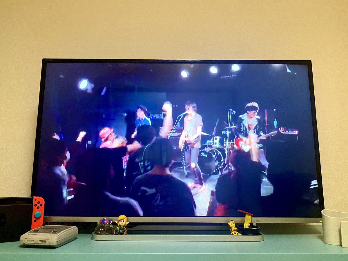 mayugirl's tweet photo. OPPなのでおうちから応援してる!
#rockdays https://t.co/4xbVO7VnHl