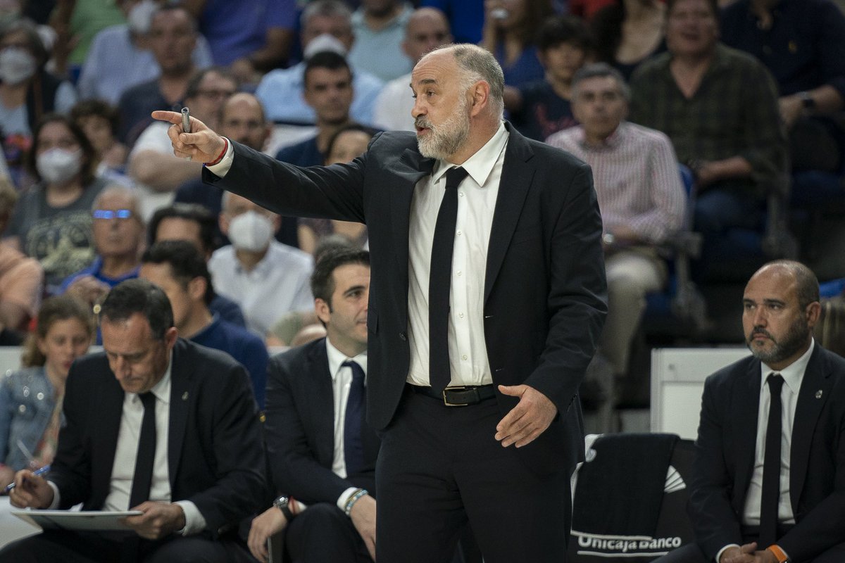 AGENCIALOF's tweet photo. #AnimoPablo #rmbaloncesto https://t.co/86rRyJZb1u