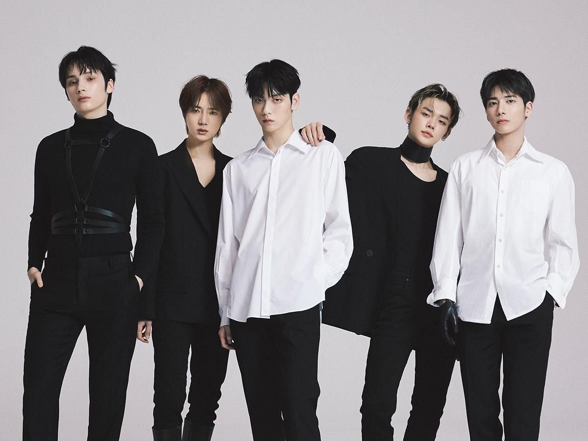 txtPam304's tweet photo. Su música es arte y ellos son personas admirables. Totalmente orgullosa de mis niños y todos sus logros hasta ahora, se merecen todo lo bonito del mundo. Los amo mucho❤️

TXT MILLION SELLER IN US
#SundayWithMCYeonjun 
#TOMORROW_X_TOGETHER  
@TXT_members @TXT_bighit https://t.co/EvftqOVNT9
