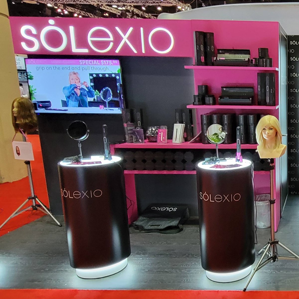 SolexioHair's tweet photo. @PremiereOrlando is happening now! Come see the new SOLEXIO STYLR at booth #3021. #PremiereOrlando  #SOLEXIO https://t.co/48R0LAMCTe