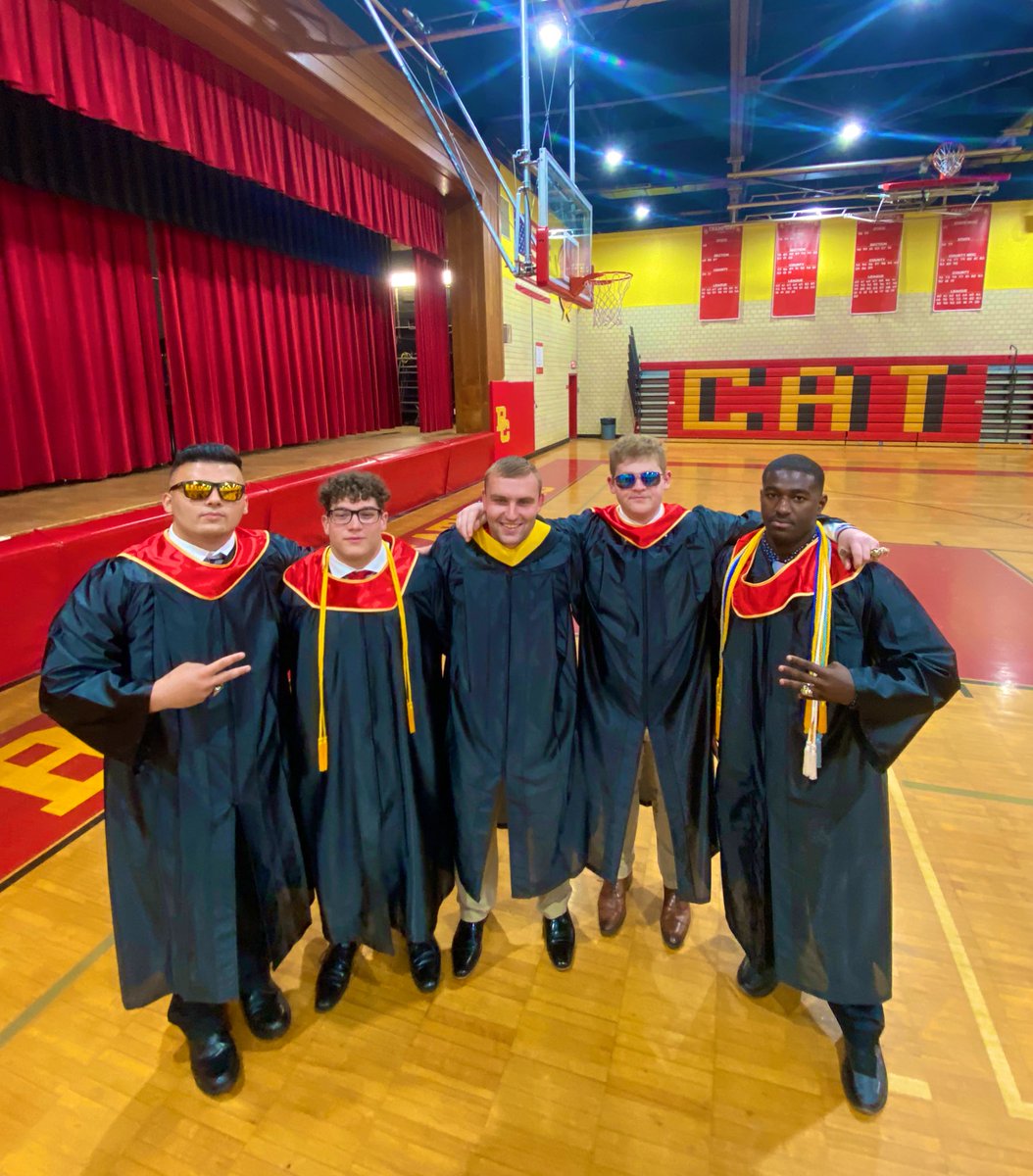 CoachKarlSeitz's tweet photo. Congratulations to this STATE CHAMPION OL💍 for graduating from @BergenCatholic yesterday evening and to the rest of the class of 2022!! The backbone of the most dominant offense in NJ🏈💯 #WinnersWin @thedom_brogna @JoeMatone50 @pj_bonistalli_ @QuentinLane6 @BergenCathFBall https://t.co/eoEjnPndkd