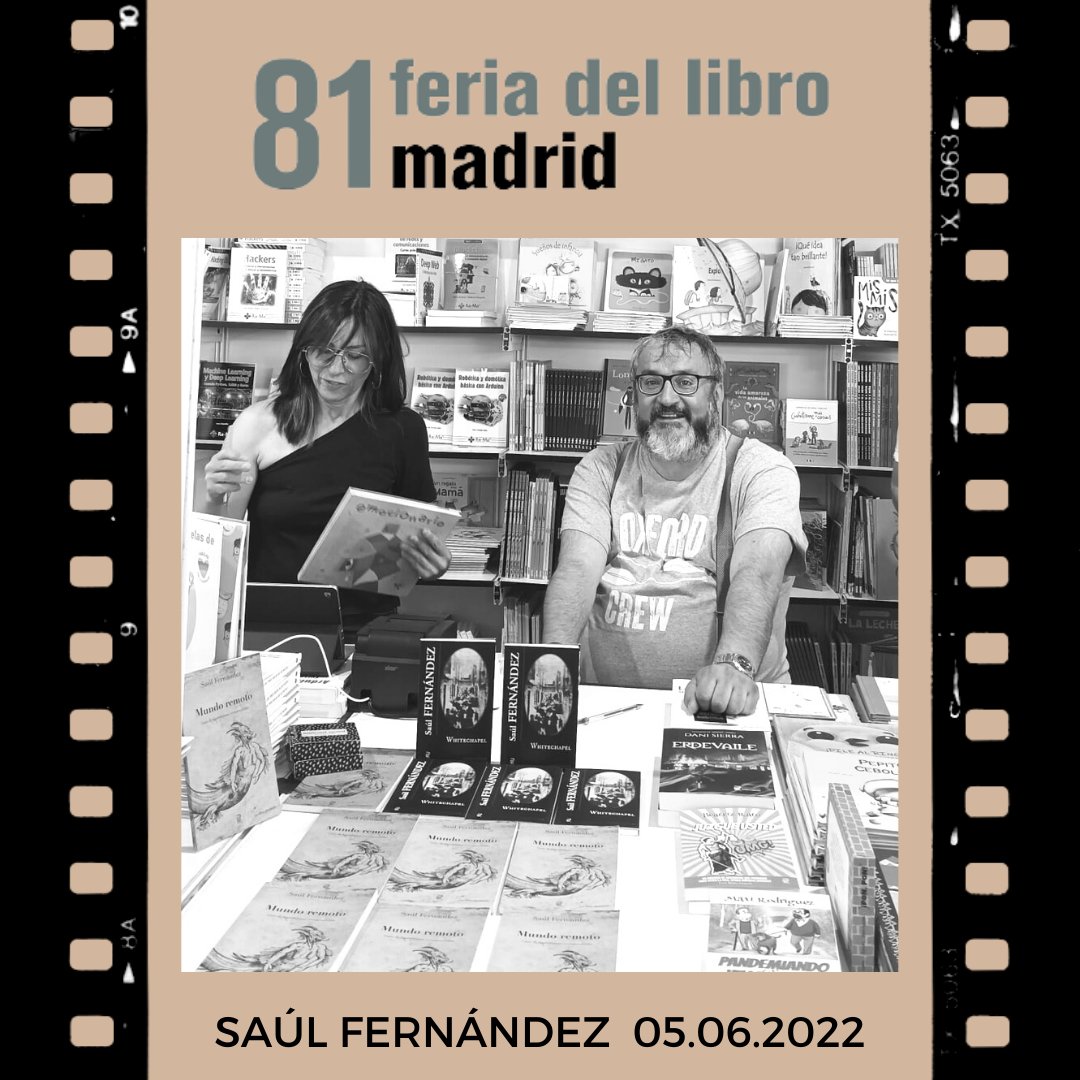OrpheusEdicion's tweet photo. @SaulFdez firmando esta mañana ejemplares de #mundoremoto Y #whitechapel
en el Retiro, en la Feria del Libro de Madrid #FLMadrid22
📚🖤🔝
#orphelicidad #loclandestinomola #madridclandestino https://t.co/UZfCF559Mj