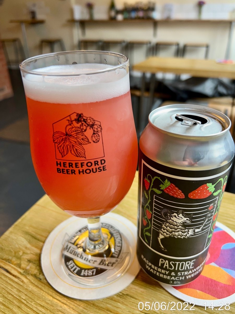 rwnash's tweet photo. Raspberry and Strawberry Waterbeach Weisse - Pastore - 3.8% ABV. B++ and a bit, big fruity nose, highly fruity, tart, sour body and a fruity bitter finish #ale #beer #bier

3.6/5. Beats the Strawberry and Guava version I had yesterday. Pre #WWDC in the @hfdbeerhouse #mb07 https://t.co/DBLuf9e9Jd