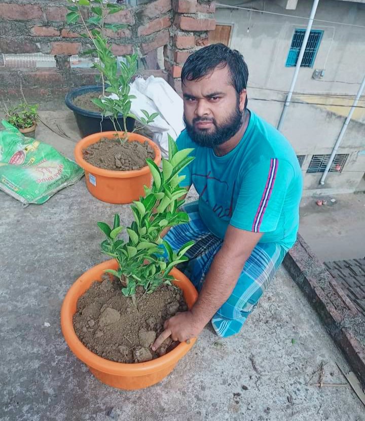 SingerMinhaj's tweet photo. #WorldEnvironmentDay
#PlantWithSio https://t.co/OuuykxsknK