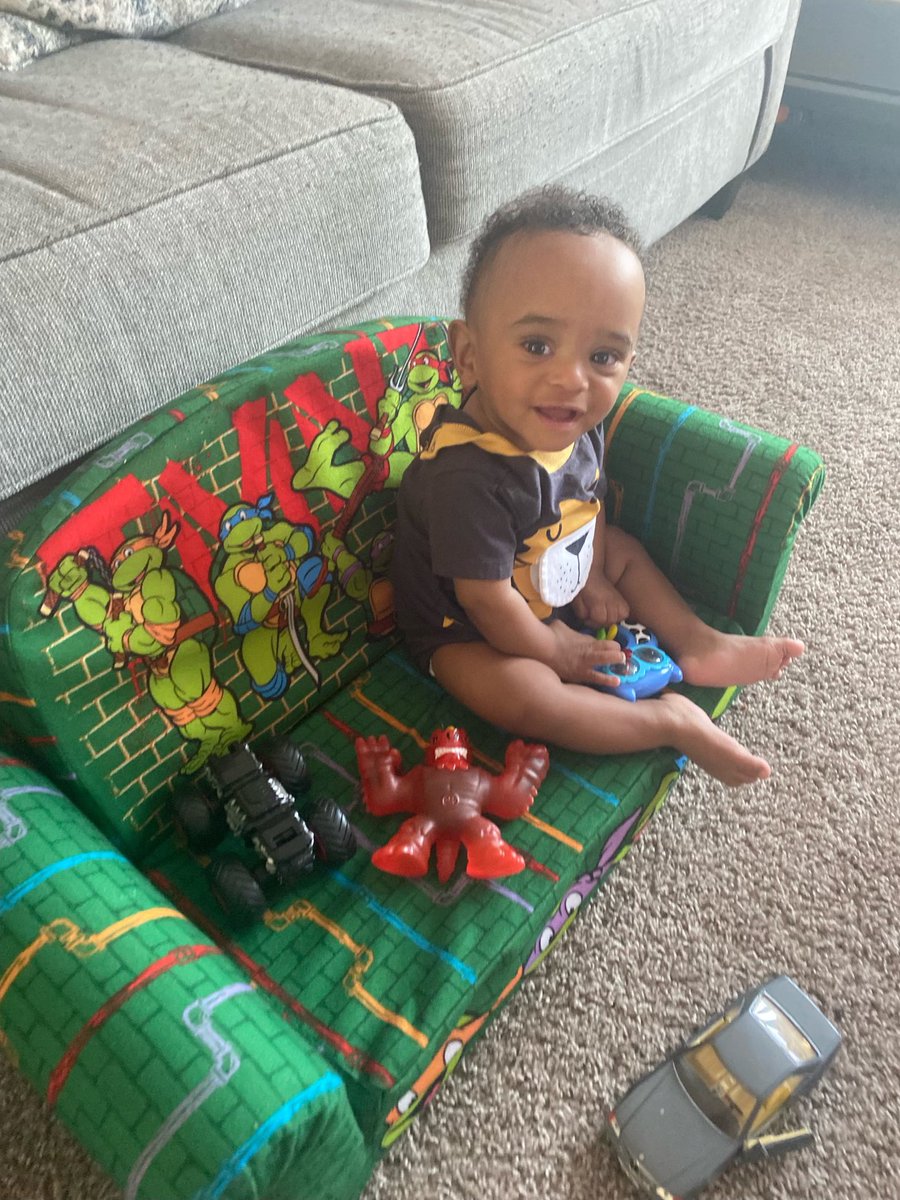 CoachJMann919's tweet photo. FOR 365 DAYS I TOLD JAJA YOUR A KING, WARRIOR, SOLDIER! HE SHOWS IT EVERYDAY HE IS A WALKING TESTAMENT OF FAITH AND GODS GRACE. HE ONLY KNOWS 1 SPEED AND ALWAYS BRINGS GREAT ATTITUDE AND EFFORT! LOVE YOU SON HAPPY BDAY #BookOfManning #SICDL #Hittas #ManningMaf https://t.co/i7w7euFr3k