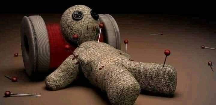 يا من أطعمتم وسقيتم الناس سحراً !!

 أطعمكم الله من شجر الزقوم، وسقاكم من ماء الحميم ..