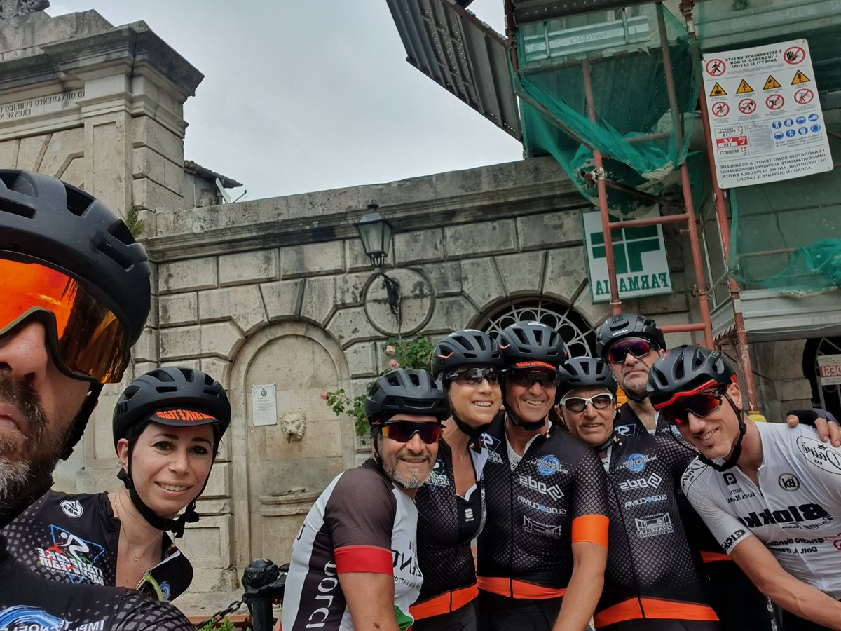 bike_asd's tweet photo. L'uscita della domenica in ottima compagnia https://t.co/40cZGgbDtg