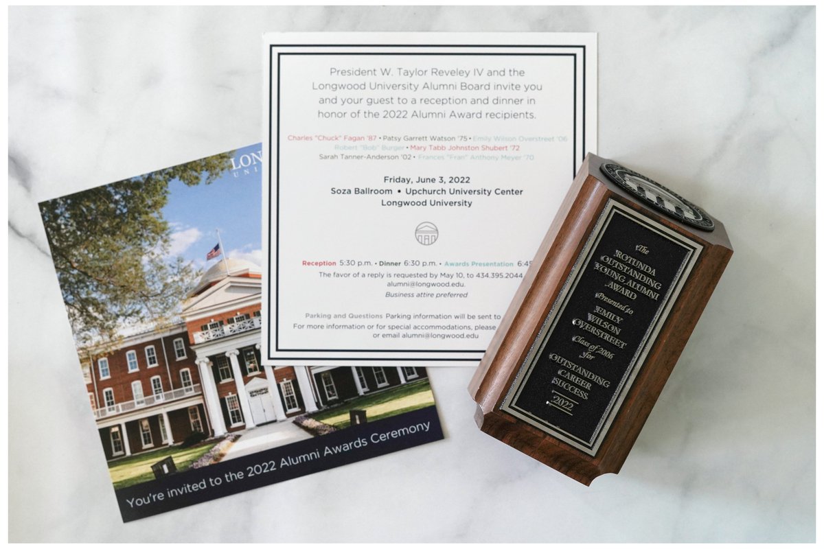 MrsOArtStudio's tweet image. Alumni Weekend @longwoodu was simply magical! It was such an honor being selected as the Rotunda Outstanding Young Alumni Award for 2022. Longwood has SO many alumni deserving of this award, but thank you @longwoodalumni for recognizing a teacher.💙💛
#iamcucps #ccesdukes @CuCPS