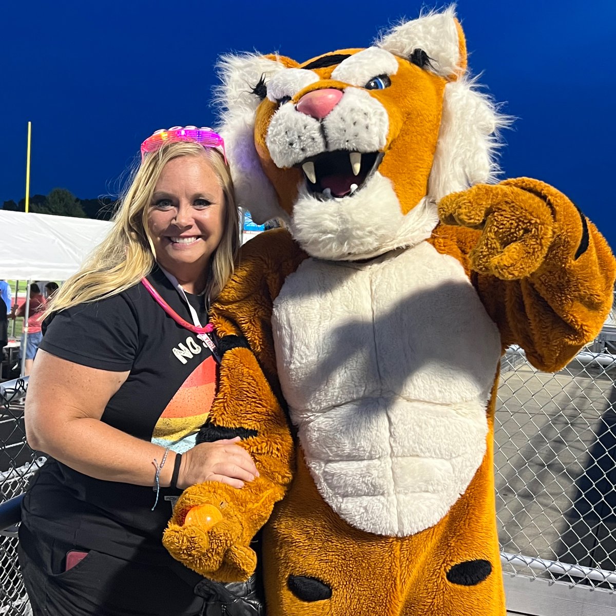 FHS_PTO's tweet photo. A special shout to Angela Lurton &amp; the Lurton Family - Angela's passion for our Tigers is bottomless as is her energy and creativity.  Angela, Thank You for another fantastic Senior Celebration and for all that you do all year long to give our seniors a memorable Tiger farewell! https://t.co/gC8sO96ZSN