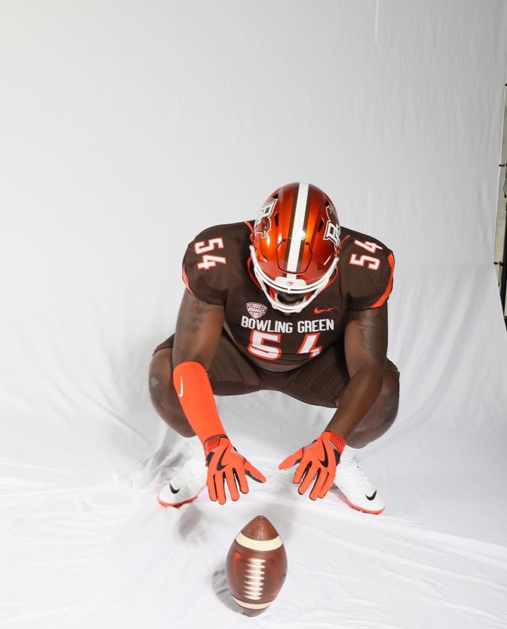 Delonus Kabir (@delonusk) on Twitter photo Spoke to soon, God had other plans! I am fully COMMITTED to Bowling Green State University <a href="/BG_Football/">BGSU Football</a> <a href="/CoachLoefflerBG/">Scot Loeffler</a> <a href="/CoachHedden/">Chris Hedden</a> <a href="/HBANKS03/">Hikeem Banks</a> #ayziggy🟠🟤 Spoke to soon, God had other plans! I am fully COMMITTED to Bowling Green State University <a href="/BG_Football/">BGSU Football</a> <a href="/CoachLoefflerBG/">Scot Loeffler</a> <a href="/CoachHedden/">Chris Hedden</a> <a href="/HBANKS03/">Hikeem Banks</a> #ayziggy🟠🟤