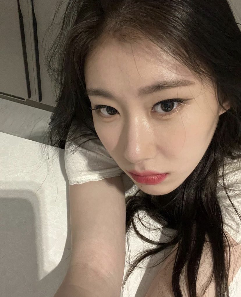 ryudaengz's tweet photo. ms lee chaeryeong please pick me choose me love me 🧎🏻‍♀️🧎🏻‍♀️🧎🏻‍♀️🧎🏻‍♀️🧎🏻‍♀️🧎🏻‍♀️ https://t.co/hoSfLZBU4p