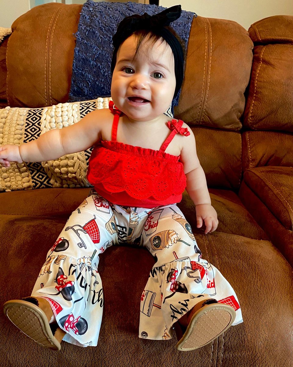 Kat_Valenz's tweet image. Happy 8 months mamas!❤️🥹