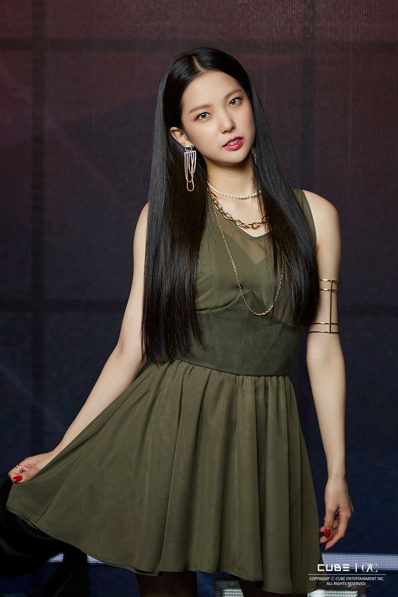 CLC Single [HELICOPTER] ONLINE SHOWCASE PHOTO (2) #CHOI_YUJIN #최유진