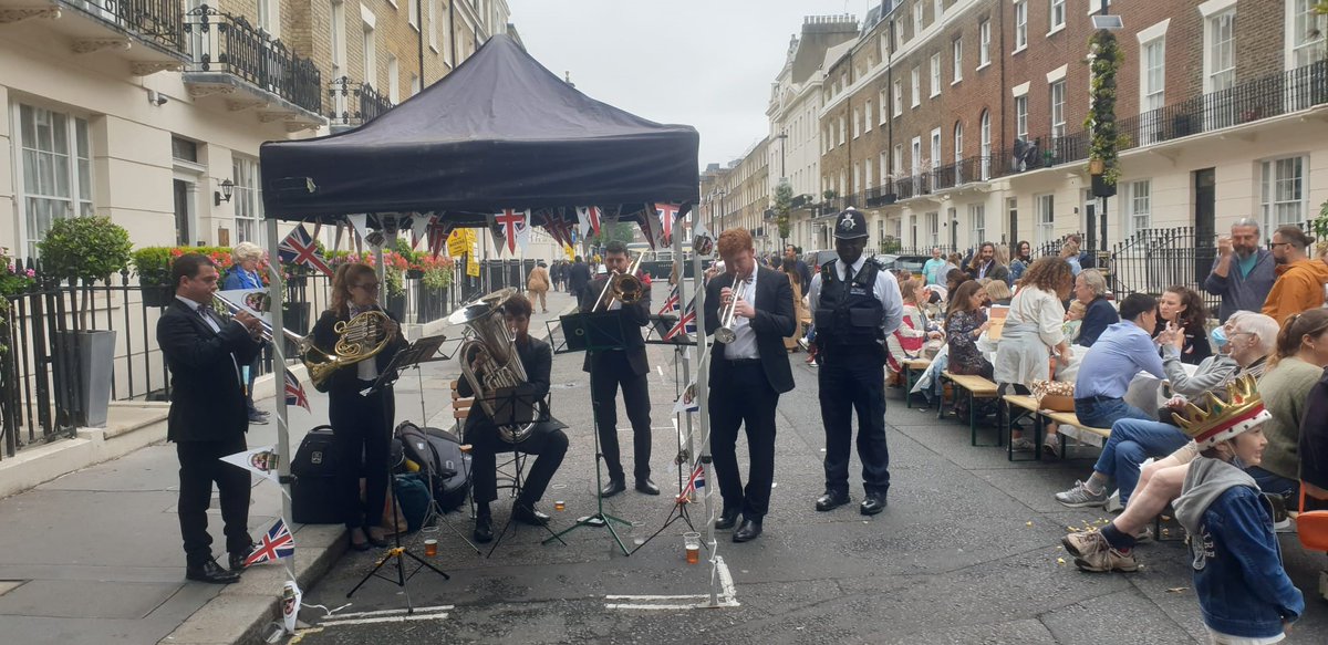 Victoria Business Police & St James South tweet media