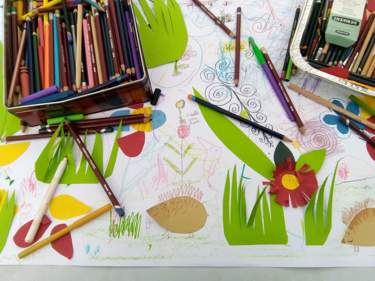 Bertrum99's tweet photo. Busy fun day planting hundreds (possibly in reality thousands) of sunflower seeds at #carlisle #jubileecelebration and our #bigwilddraw @cumbriawildlife #30dayswild #wildlifepledge @JodeF7 https://t.co/3bUX1EdlRh