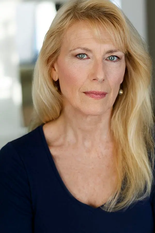  Happy Birthday Leslie Hendrix      