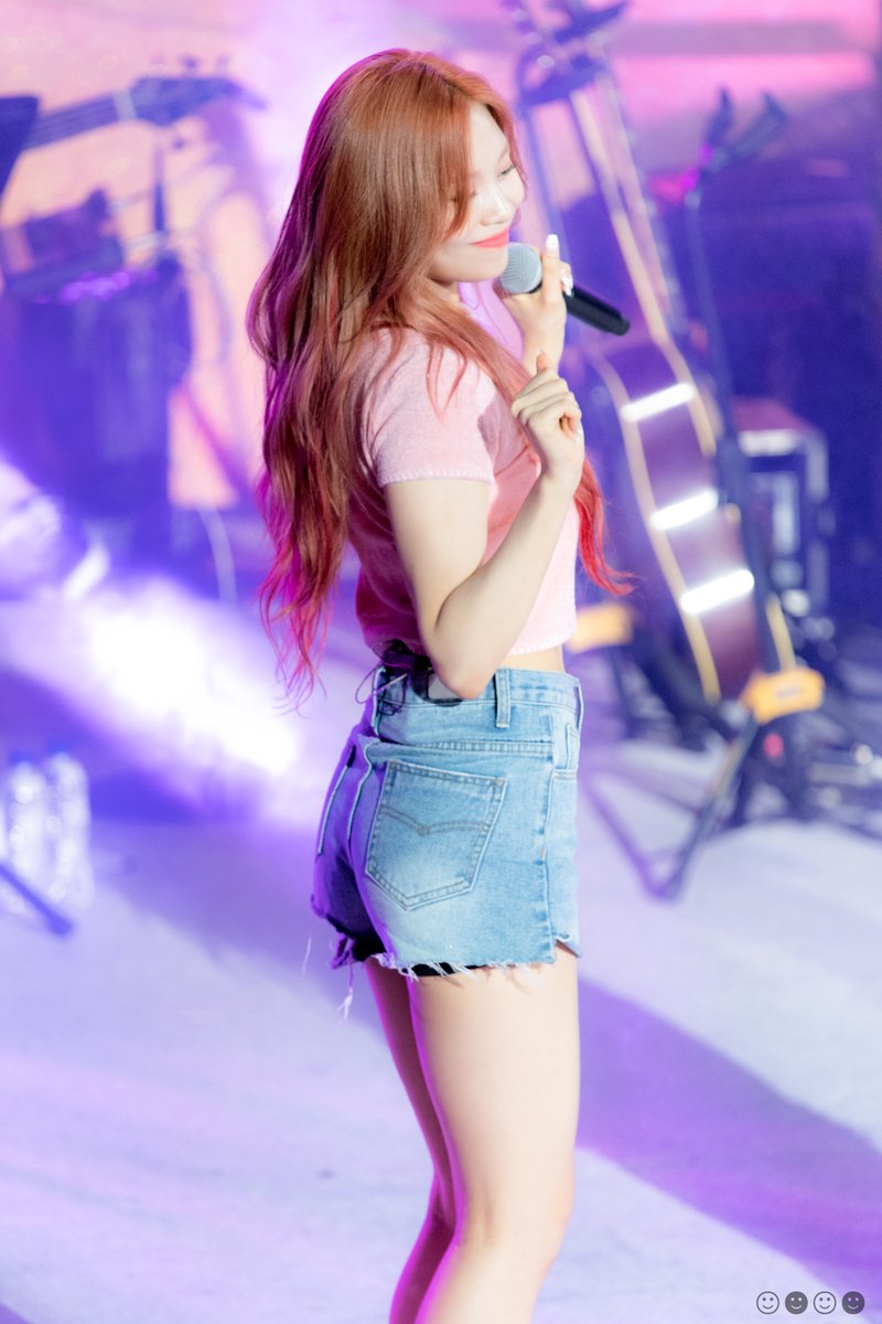 lifeisfunny16's tweet photo. 220604 비비지 BNF페스티벌
#비비지 #VIVIZ 
#엄지 #UMJI https://t.co/IPtS0q4rhI