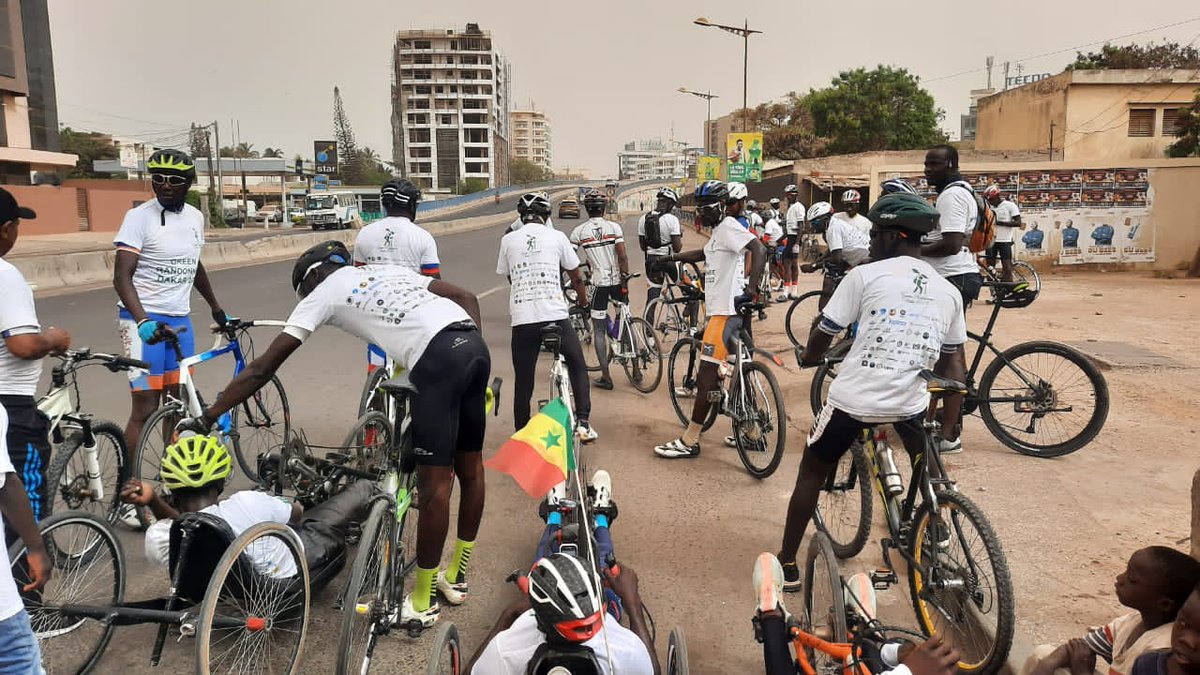 CyclistesD's tweet photo. ♻️🚴🏿‍♂️ https://t.co/iaqOkxPAME