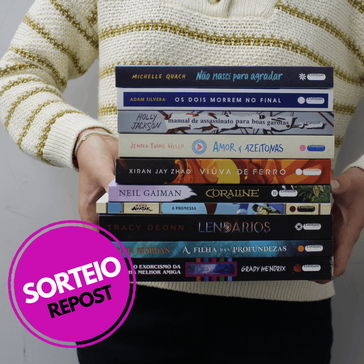 intrinseca's tweet photo. Gosta de livros jovens? 👀💙
Então se liga no sorteio da semana!

Siga o nosso perfil, dê RT neste post PUBLICAMENTE e preencha o formulário no blog: https://t.co/2QL2dd1dDa

Resultado: 06/06
*Mesmo sorteio de sexta (03) https://t.co/x80vHvXOvF