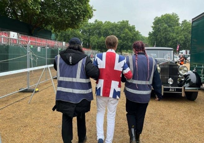 Cliff Richard being escorted to the Rwanda flight after Priti Patel hears that he was born in India.