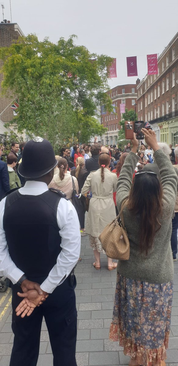 Victoria Business Police & St James South tweet media