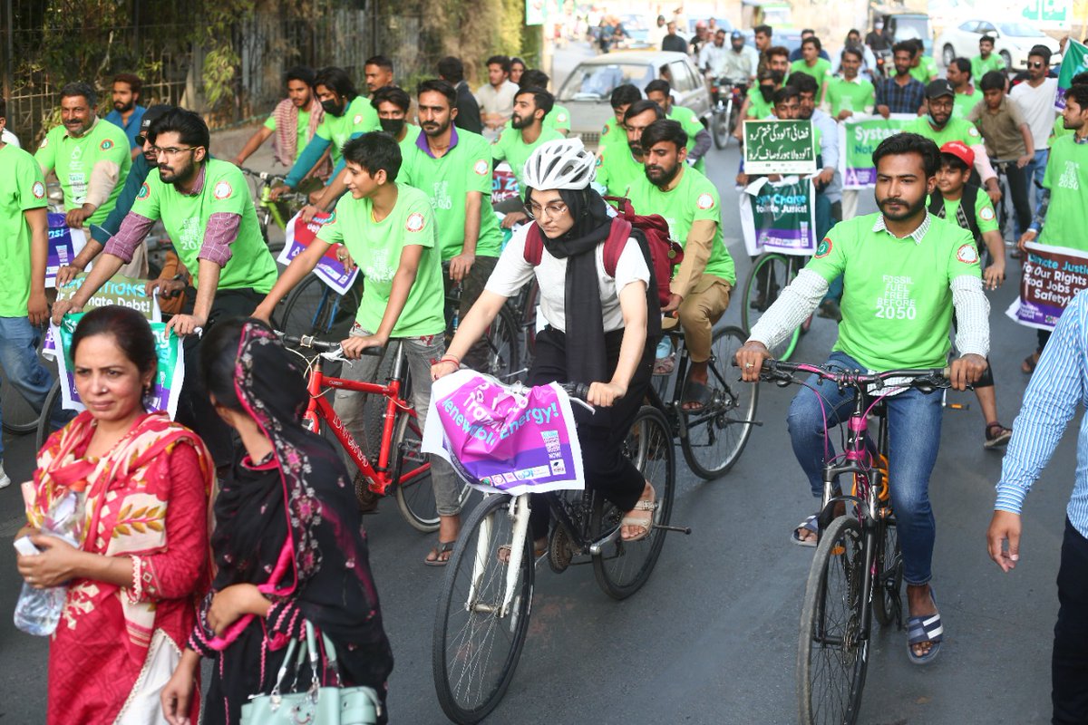 APMDD_Pakistan's tweet photo. @AsianPeoplesMvt Pakistan in collaboration with PKRC organized a cycle rally demanding end to the use of fossil fuels &amp; action against climate change.

#PedalForPeopleAndPlanet #ClimateJusticeNow
#SystemChangeNotClimateChange #ReparationForClimateDebt #FossilFuelFreeBefore2050. https://t.co/Yz81K3tIKK