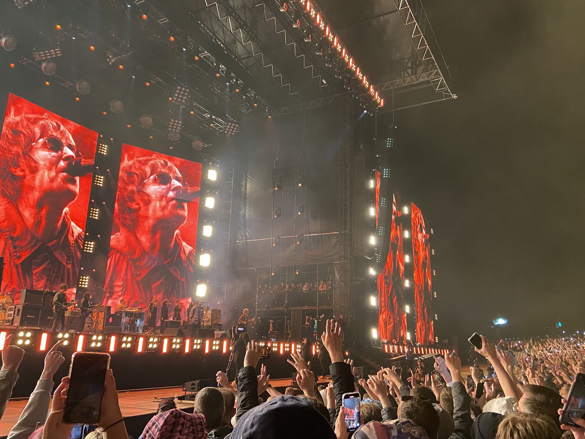 j_amier7's tweet photo. Finally got back home, what an amazing fucking weekend! Loved every second, LG is the absolute fucking king. Can’t believe how close we got as well 🤩 https://t.co/6njiK8HUQS