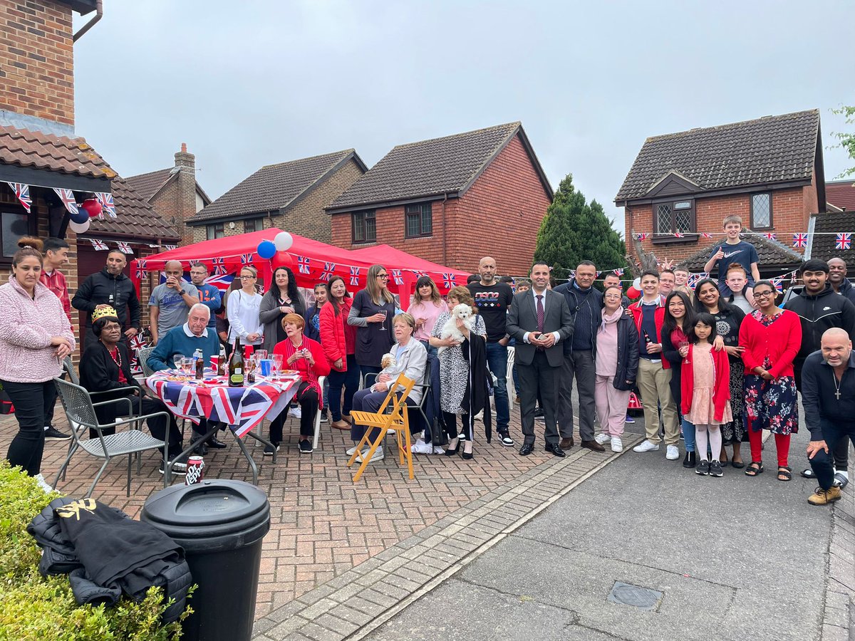 jas_dhot's tweet photo. Attended Queens Platinum Jubilee residents parties in Yeading. https://t.co/uMXirUBLC4