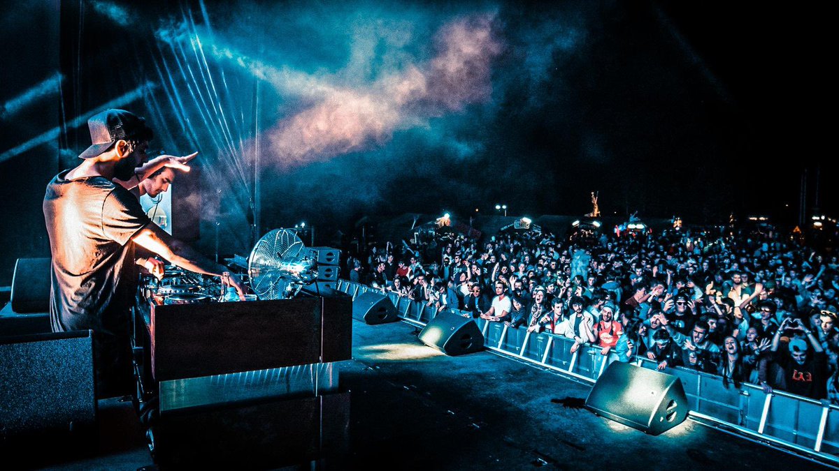 Festival season On 💃🕺🔥

Where do you want to see us next ? 😈