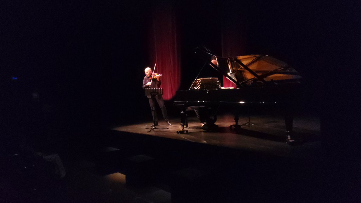theatreBLIGNY's tweet photo. Aujourd’hui dim. 5 juin, ce n’est que la #DemiFinale de l’intégrale des #sonates pour piano & violon de Mozart et vous attendez la #finale : dim. 12 juin à 16h00 avec #GabriellaTorma & #JacquesSaintYves, deux grands musiciens qui nous entraînent la haut ?
https://t.co/rUBS6pC5JN https://t.co/Z4x17Gi1yq