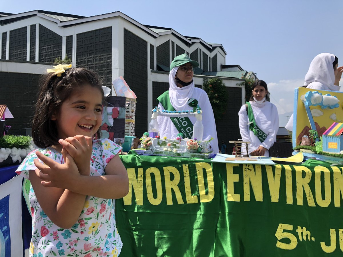 FaheemFilza's tweet photo. Celebrated #WorldEnvironmentDay at @SKICC srinagar. Thank you @irfanifs sir for inviting me to #OnlyOneEarth, an event organised by @jk_forests. 
#GOGREEN 
#Kashmir 
#environmentalawareness 
#savetrees 
#ClimateChangeAwarenes https://t.co/V6f2xHI35l
