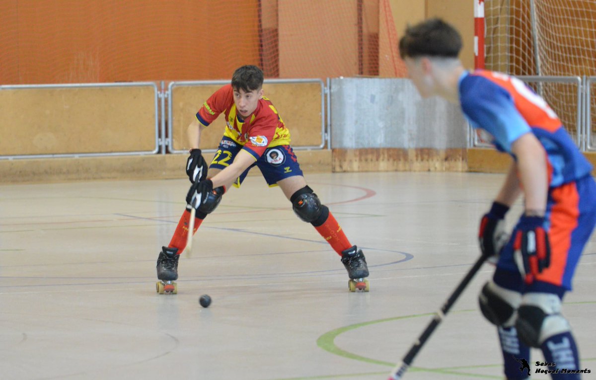#HockeyPatín | Moltes felicitats <a href="/PanequeM/">Miguel Paneque</a> per la gran temporada! Gràcies a tota la família del <a href="/cpmanlleu/">Martinelia Club Patí Manlleu</a> !! Molt agraïts a aquest petit gran món de l'hoquei !! 
Exitos para la temporada 22/23‼️
