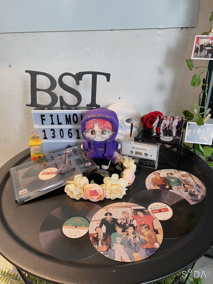 borahaetrouble's tweet photo. Hi Armys! Once again, thank you all for coming down and having fun tgt this weekend🥹 It was nice to meet after a long time. Now let’s gear up for #PROOF release🤩 보라해 아미! 💜

🎬#FILMOUT1306 is officially closed! https://t.co/7ozLZH3jYv