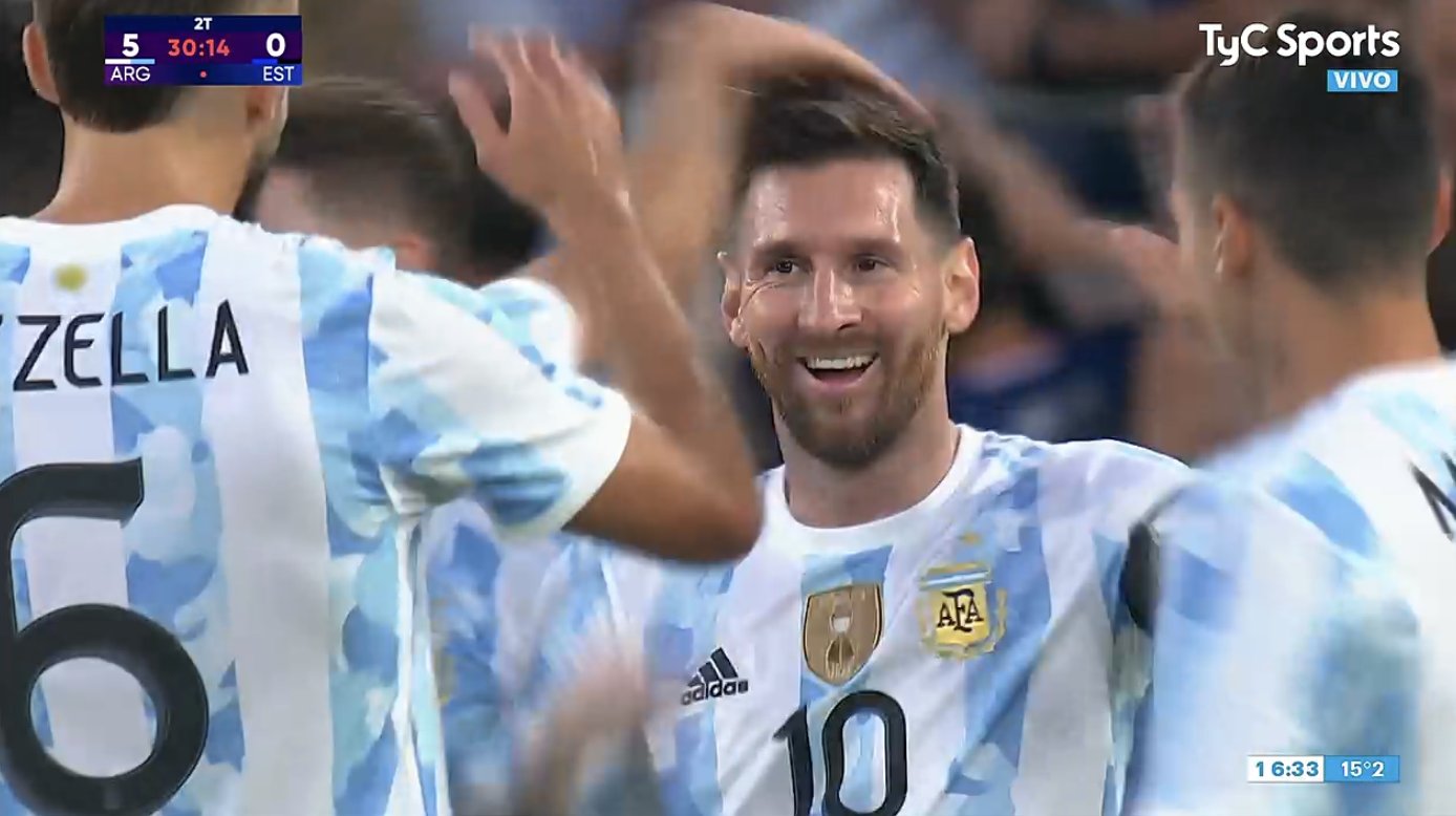 𝐀𝐅𝐂 𝐀𝐉𝐀𝐗 5 0 Argentina Messi With His 5th Goal T Co Kuuulyplhg Twitter