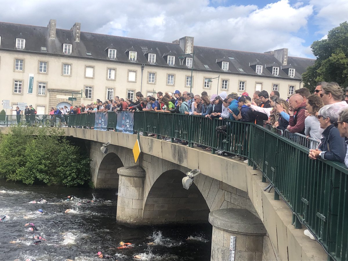#triathlon #pontivy <a href="/PontivyCom/">PONTIVY COMMUNAUTE</a> @VillePontivy <a href="/Pontivy_Journal/">Pontivy Journal</a> <a href="/regionbretagne/">Région Bretagne</a> <a href="/PontivyTria/">Pontivy Triathlon</a> <a href="/TelegrammePondi/">Le Télégramme Pontivy</a> <a href="/PiPouliquen56/">Pierre Pouliquen</a> <a href="/sports_ouest/">Ouest-France Sports</a> <a href="/FFTRI/">FFTRI - Fédération Française de Triathlon</a> <a href="/JestinHerve/">Hervé Jestin</a> <a href="/paulleguernic/">Paul Le Guernic</a> Championnat France triathlon Pontivy : de très belles épreuves en jeunes. La foule des grands jours.
