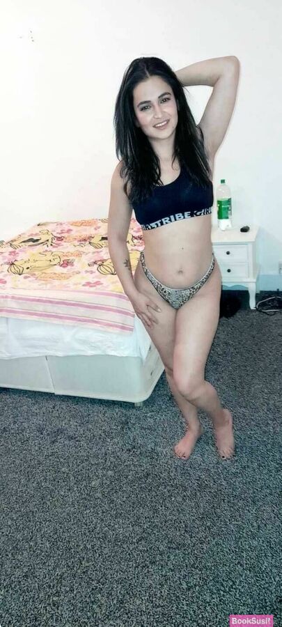 BookSusi's tweet image. Ema Denisa aus #Traun #booksusi
booksusi.com/hostessen/trau…