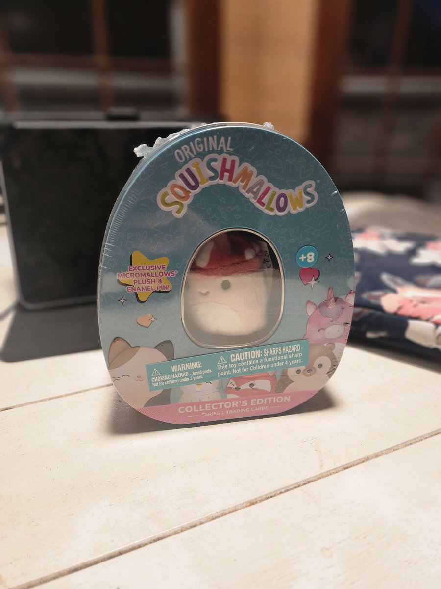DSprainis's tweet photo. ITS SO FLUFFY IM GONNA DIE https://t.co/uydDkRRtQu