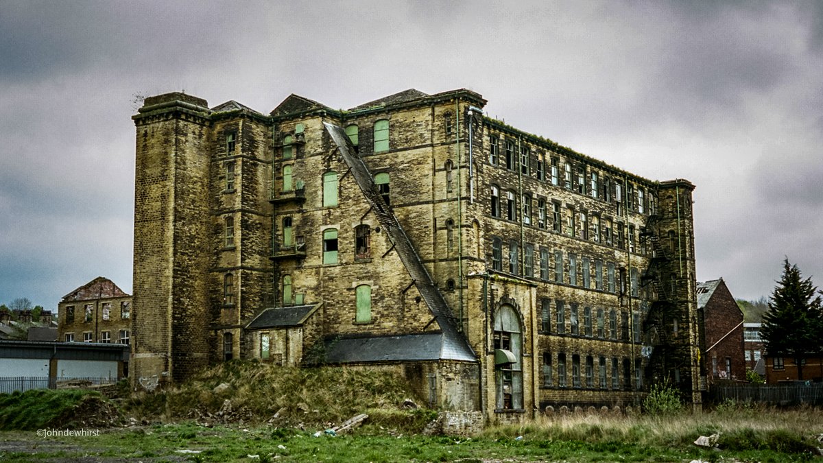 Testament to industry. Old mill, Barkerend #Bradford #filmphotography #industrialheritage @GrimArtGroup
