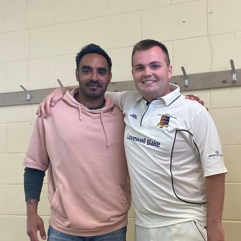 GreatYarmouthCC's tweet photo. 🔴⚪⚫ BACK TO BACK DOUBLE DOUBLE WIN 🔴⚪⚫
BOTH TEAMS WIN AGAIN, BOTH BY 6 WICKETS
OVERSTRAND 117 ALL OUT
LEG SPINNING RIP ROARIN JORDAN 5-24 ON #ShaneWarneDay
GYCC 118-4
JORDAN 32*
ALDBOROUGH 65 ALL OUT
LEADER LUDDERS 4-20
GYCC 68-4
SUPER SATTY 45*
#cricket #gycc https://t.co/c9nCYSlQzH