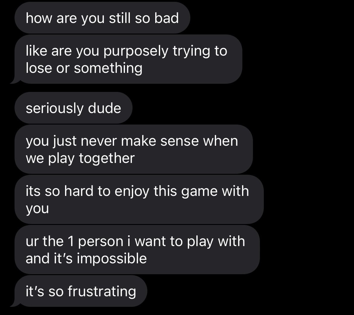 Went 23-1  in my egirls diamond promos while she was playing yuumi and doing her nails and we lost and she sent me that sorry for breathing🤦‍♂️