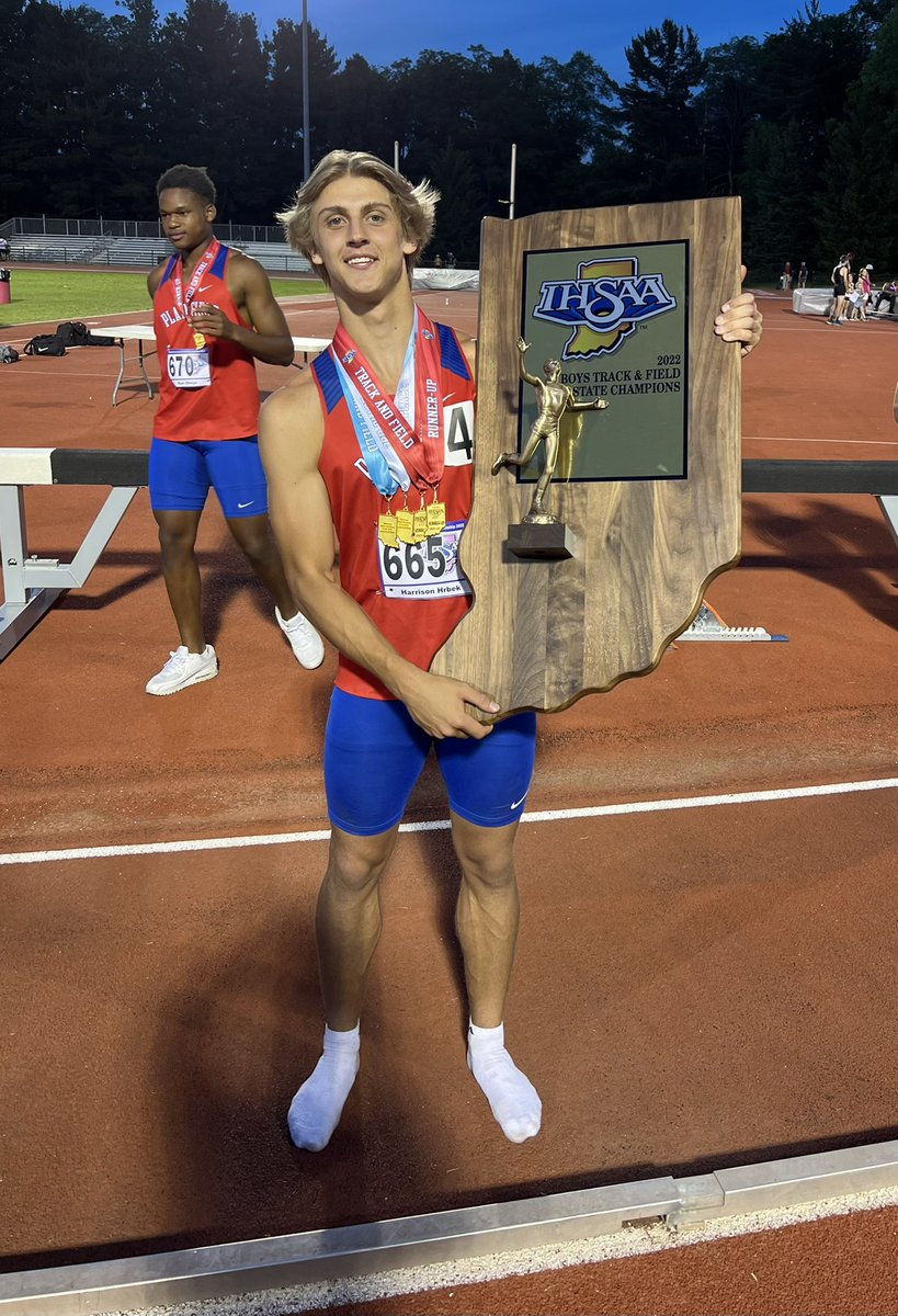 Another note from last night…Harrison Hrbek didn’t win an individual title, but you don’t win a TEAM State Championship without his toughness. 

Podium in maximum of 4 events:

3rd in 110m highs
2nd and anchor on 4x100
7th in 300m lows
2nd and lead off on 4x400
State clincher.
