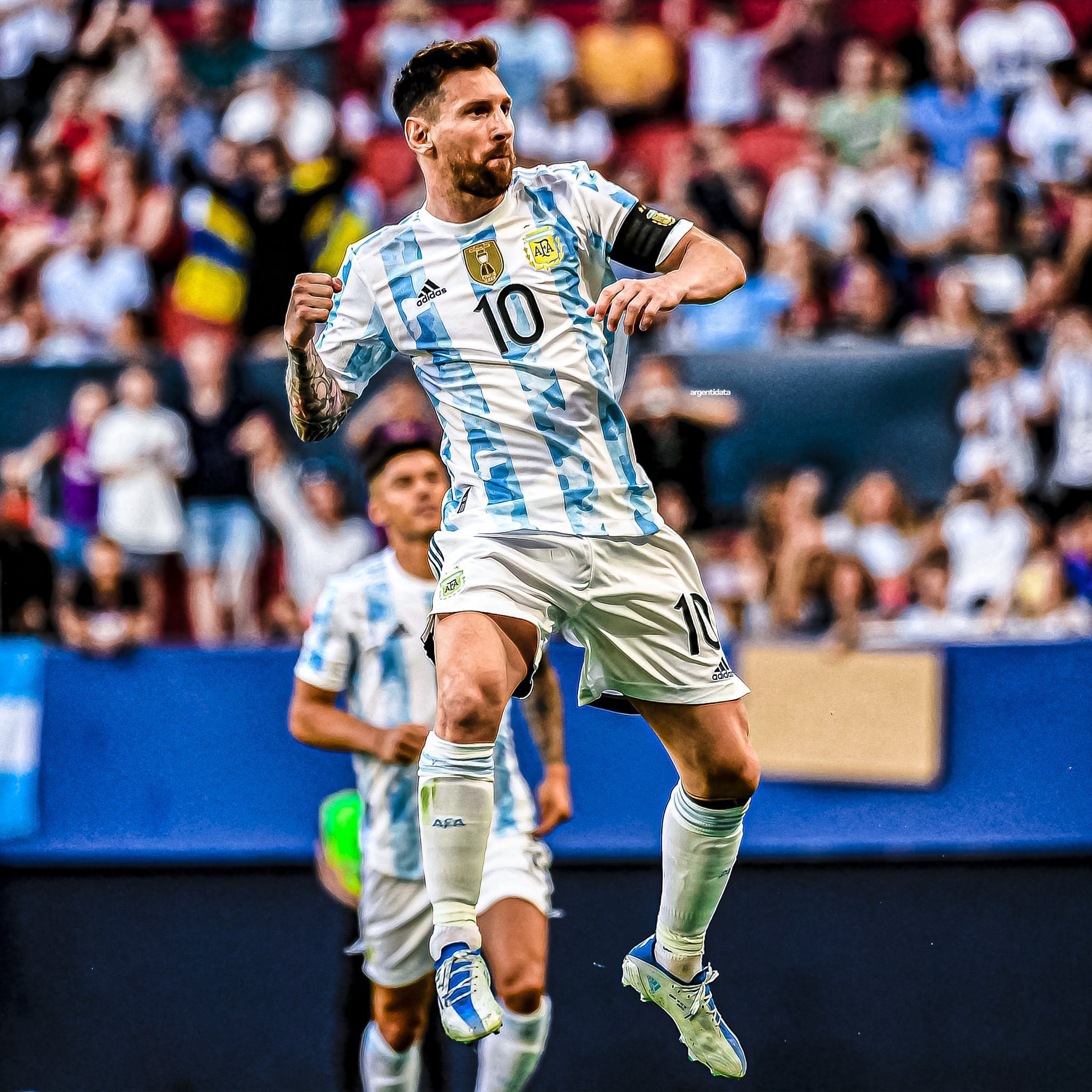 Cristóbal Soria on X: "Pongámonos en pie para aplaudir y disfrutar de Su  Santidad Leo Messi que hoy ha marcado 5 goles con su Selección Argentina en  un rato…demostrando que sigue poniendo