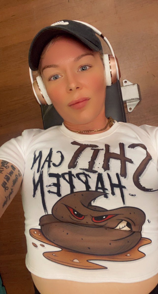 _photo_love1's tweet photo. Shit can happen💩, have you copped your All Things D12 merch yet? #D12 #BigProof #Proof #Eminem #Kuniva #SwiftyMcVay #Bizarre #MrPorter #Bugz @D12
https://t.co/0i88zF6O9w https://t.co/URl6w24TuQ