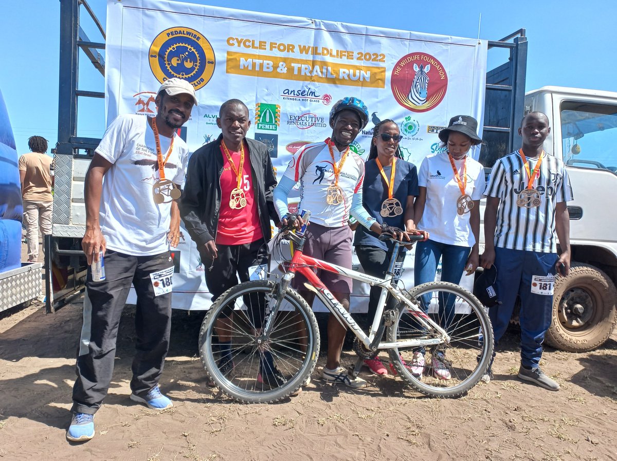 cycle4wildlife's tweet photo. #TeamVultures in full swing!

You did amazing @nature_kenya. We are grateful to you for supporting the #Cycle4Wildlife fundraising event! #WorldEnvironmentDay https://t.co/dQVLzfaDWV